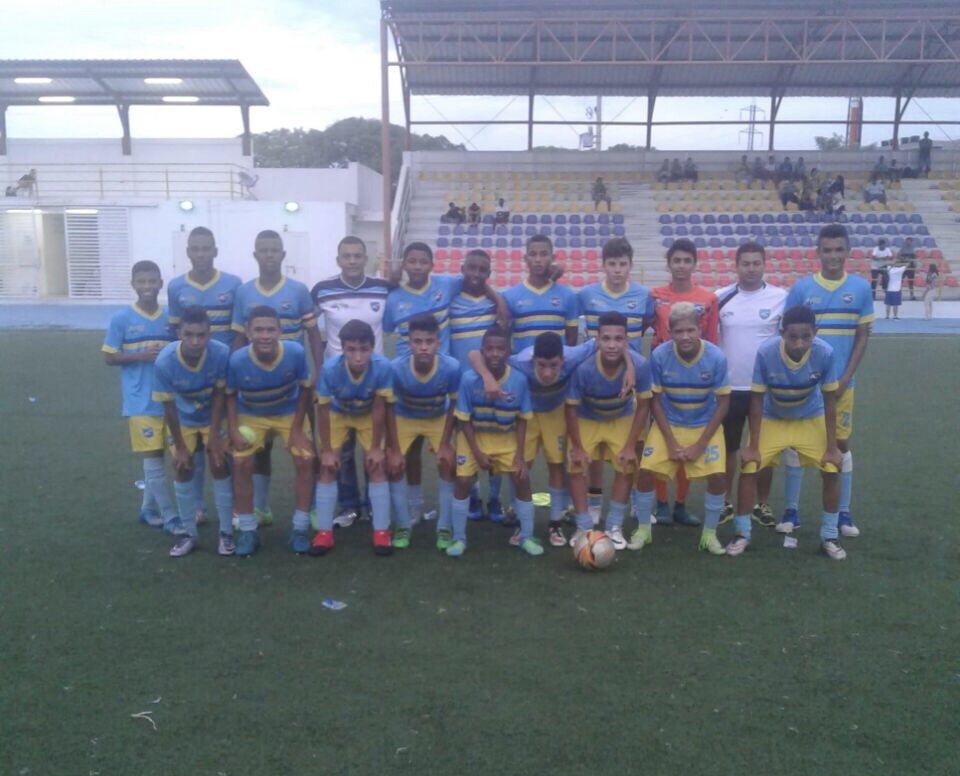 Nacional Sub-15 – Crespo golea 9-2 a School Bolivar (Video del Partido)
